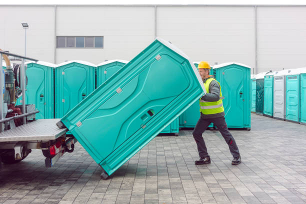 Best Emergency porta potty rental  in Mora, MN